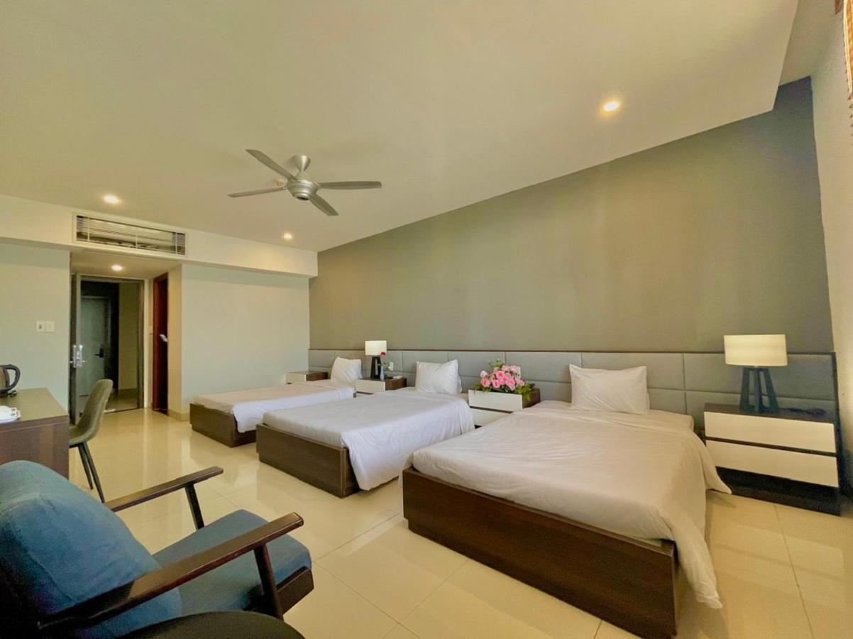 My Khe 2 Da Nang Seafront Hotel Bagian luar foto