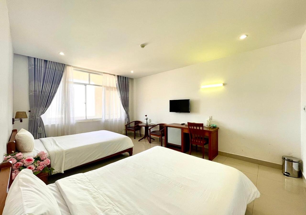 My Khe 2 Da Nang Seafront Hotel Bagian luar foto