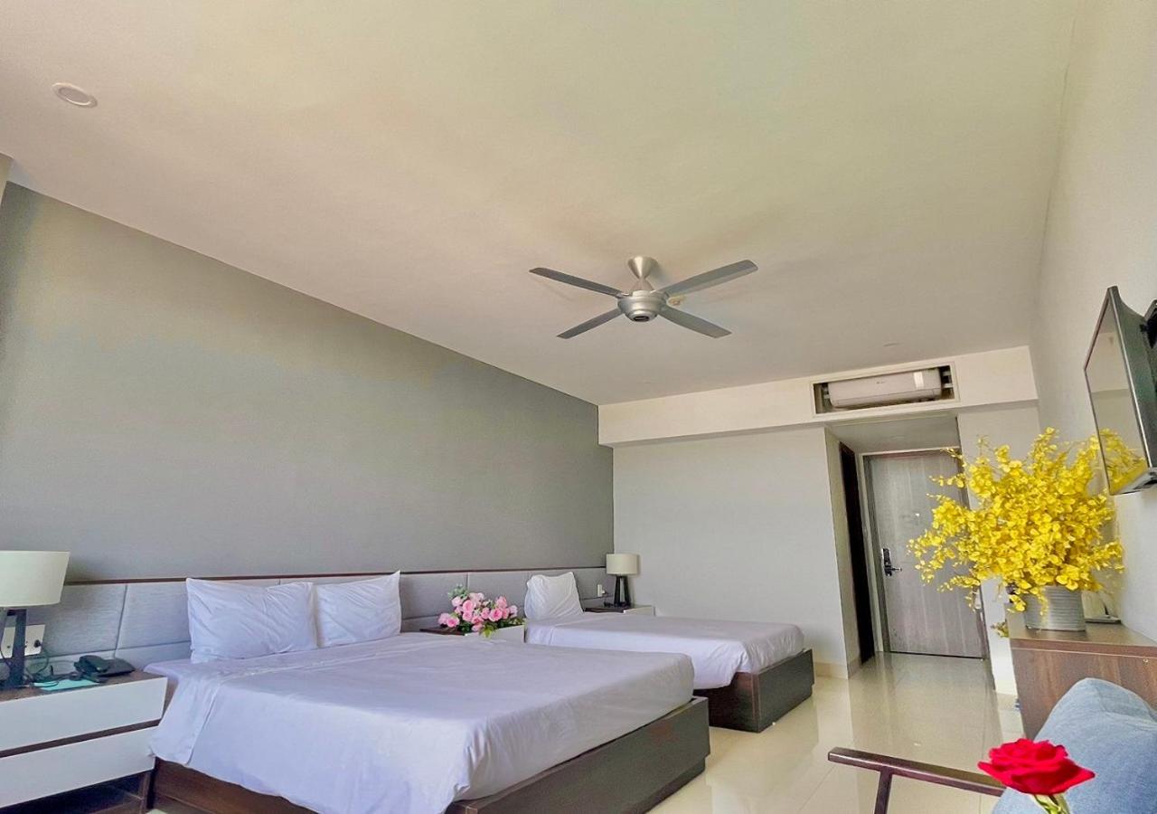 My Khe 2 Da Nang Seafront Hotel Bagian luar foto