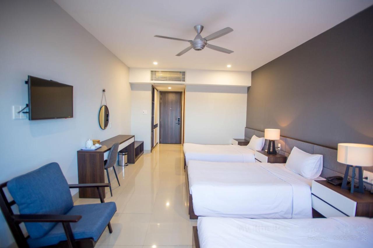 My Khe 2 Da Nang Seafront Hotel Bagian luar foto